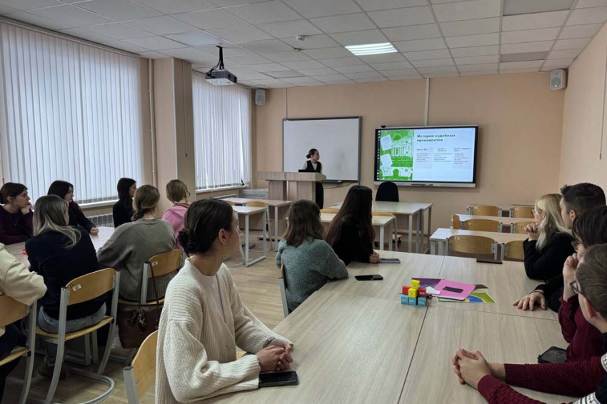 События НИУ «БелГУ» в общественно-гуманитарной профессиональной школе продолжаются университетские среды